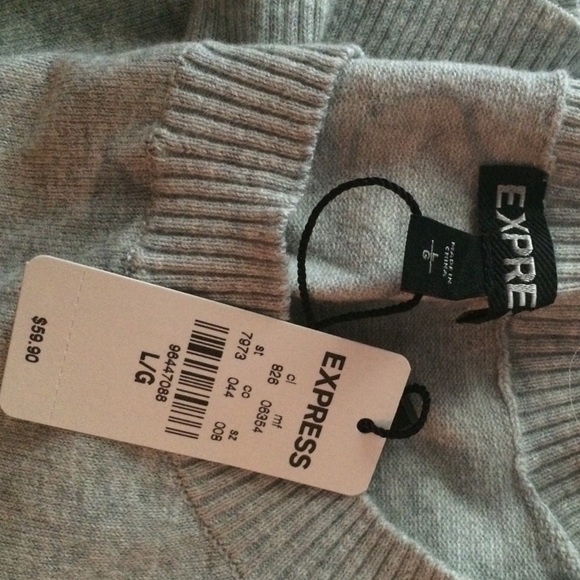 ❌ SOLD - NWT grey Express sweater - Picture 4 of 4