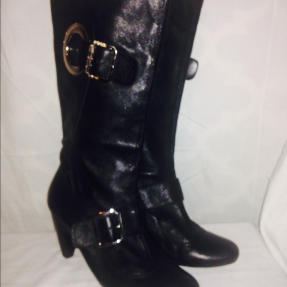 BCBG leather boots