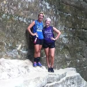 Meet your Posher, Elizabeth