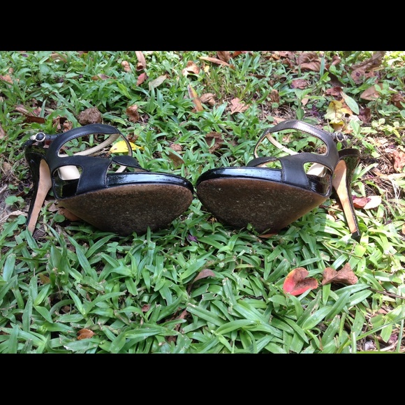 BCBGMAXAZRIA black heels size 8 - Picture 3 of 4