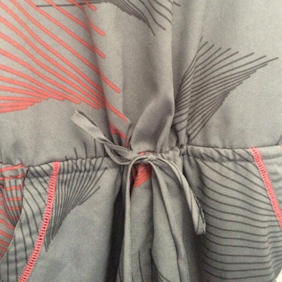 Akualani tribal print romper size M - Picture 2 of 4