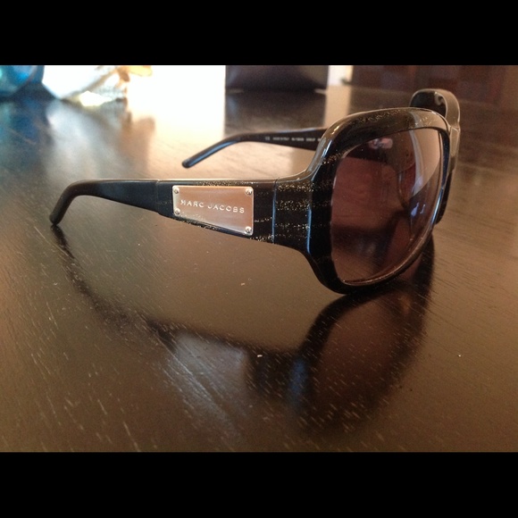 Marc Jacobs sunglasses - Picture 2 of 7