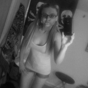 Meet your Posher, Brittney