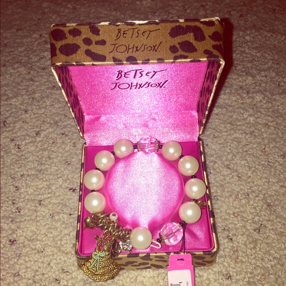 Betsey Johnson bracelet new with tags & box