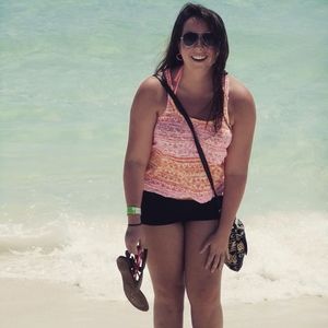 Meet your Posher, Megan