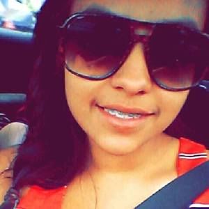 Meet your Posher, Clarissa