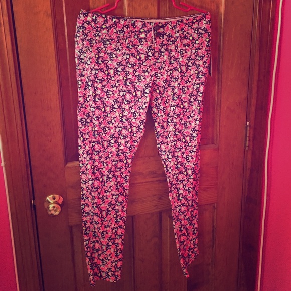 Lilly Pulitzer Worth Skinny Jeans in Candy Hearts
