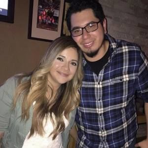 Meet your Posher, Estefani