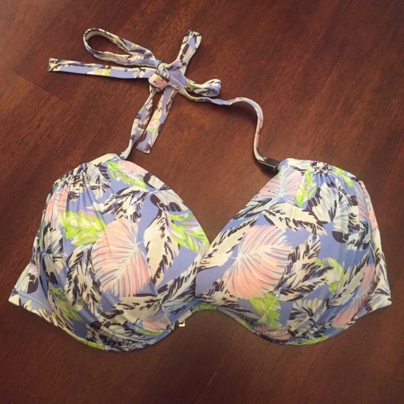 36DD Victoria Secret Swim Top