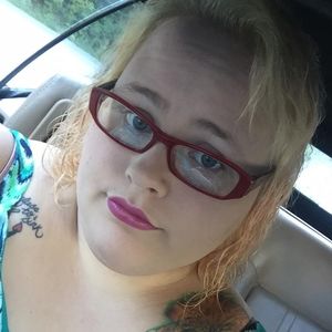 Meet your Posher, Nakeshia