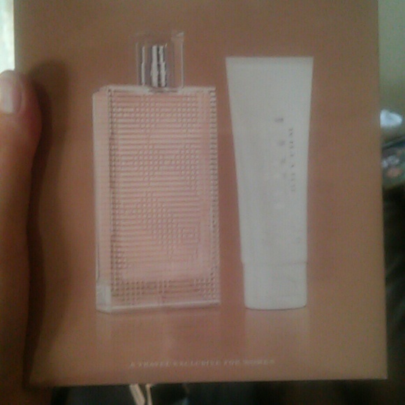 Burberry Brit Rhythm - Picture 2 of 3