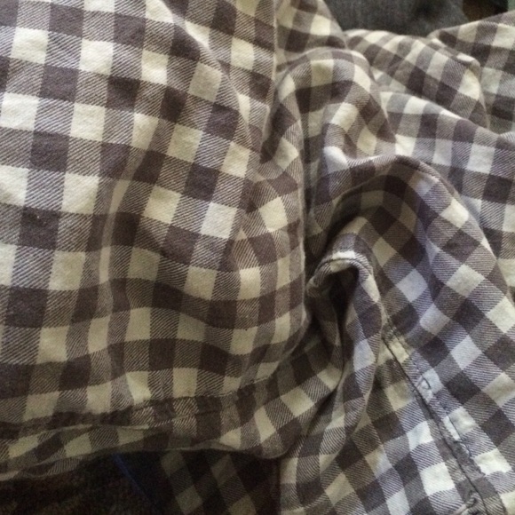 Light gray and white flannel - Picture 4 of 4