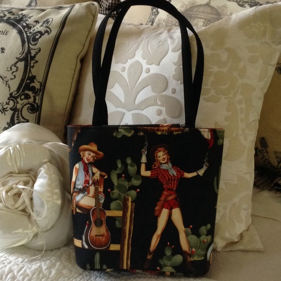 COWGIRLS HANDBAG