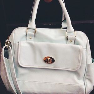 Hand bag