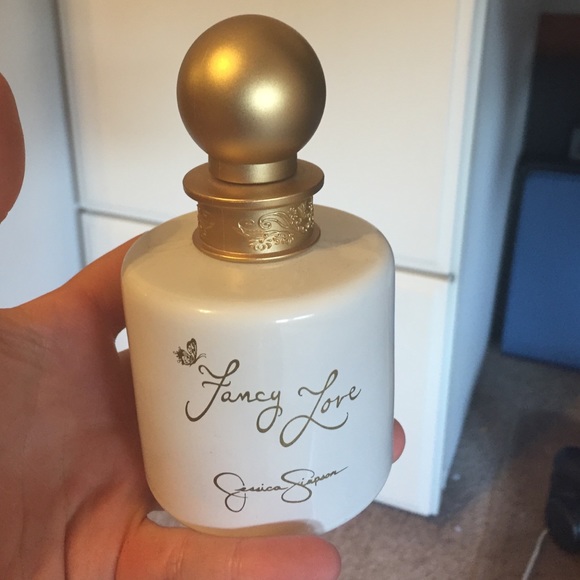 Fancy love perfume