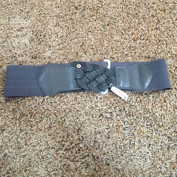 New York & Company Accessories - NWT- New York and Company Gray Stretch Wrap Belt