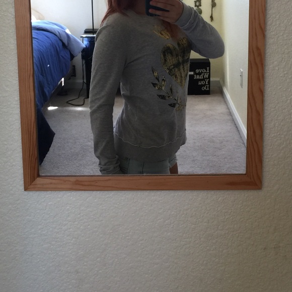 Cute sweater - Picture 3 of 3