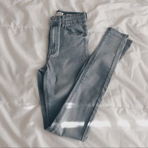 Light Wash Jeans • NWOT