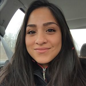 Meet your Posher, Nikki