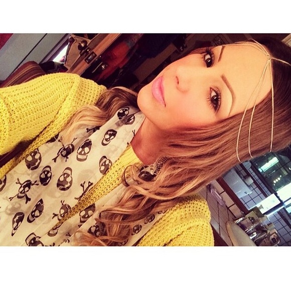 Meet your Posher, Caitlin - Picture 4 of 4