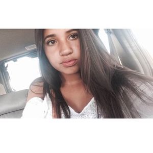 Meet your Posher, Sabrina