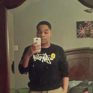 Meet your Posher, Avery