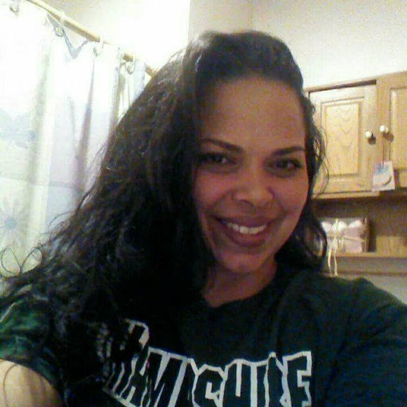 Meet your Posher, Zamara - Picture 3 of 3