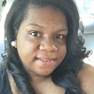 Meet your Posher, Renee