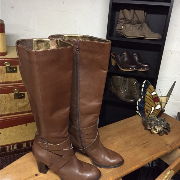 Ellen Tracy Shoes - FINAL MARKDOWN Ellen Tracy brown leather boots