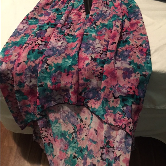 High low dress ❤️ - Picture 2 of 4