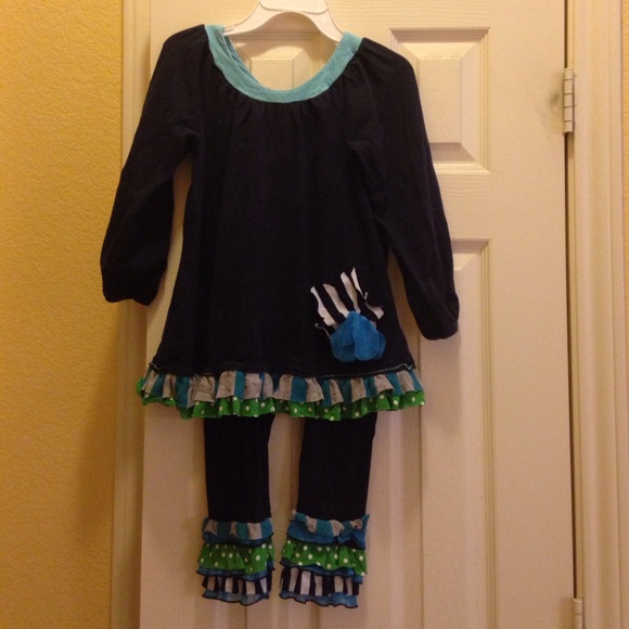 Girls 2 piece twirls & twigs outfit