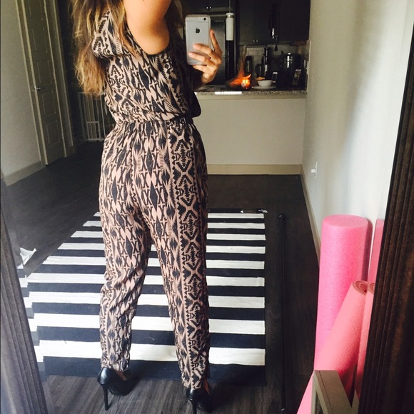 Romper - Picture 2 of 4