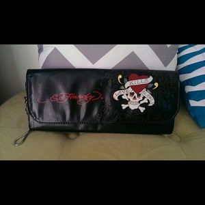 NWT Ed Hardy Love Kills Slowly Clutch
