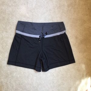 LuLuLemon charcoal and gray running shorts