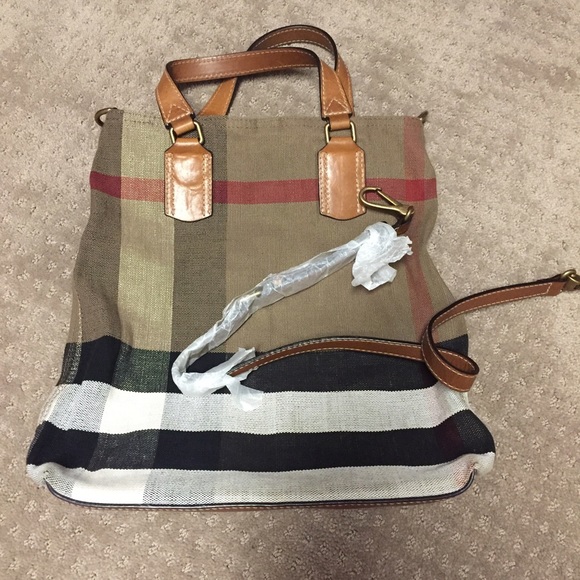 SOLD!!!!!!Burberry Handbag - Picture 3 of 4