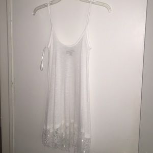 Long tank top with lace