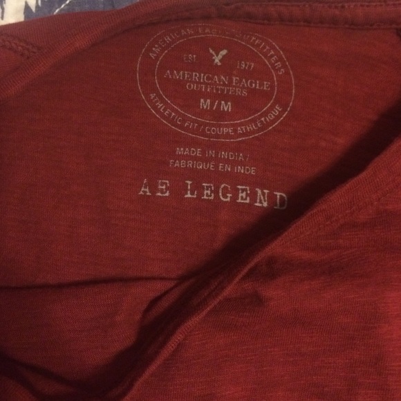 American eagle men's burgundy long sleeve - Picture 3 of 4