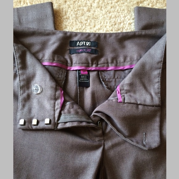 Brown curvy fit dress pants - Picture 2 of 4