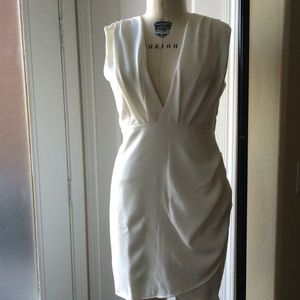 V neck crepe dress