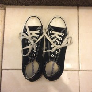 Black converse