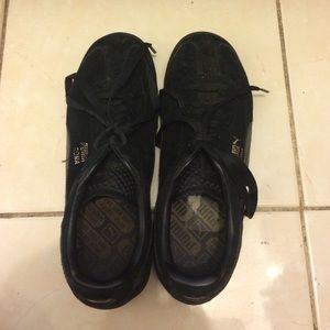 Black suede puma sneakers