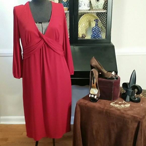 Red dress. Laundry by design