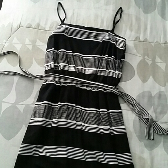 GAP B&W summer dress - Picture 1 of 2