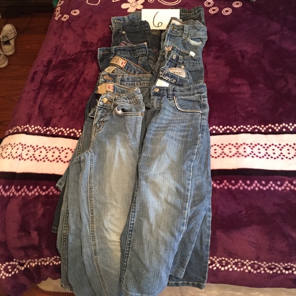 9 pair of girls jeans good condition