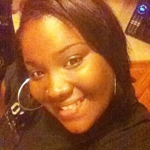 Meet your Posher, Olivia