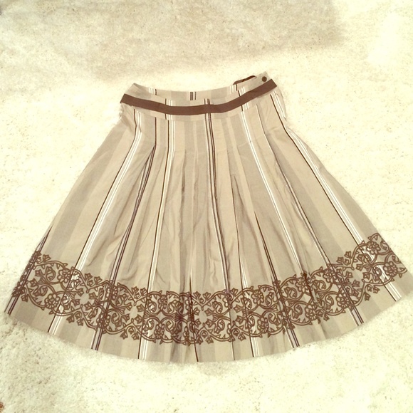 Carlisle pleated and embroidered skirt