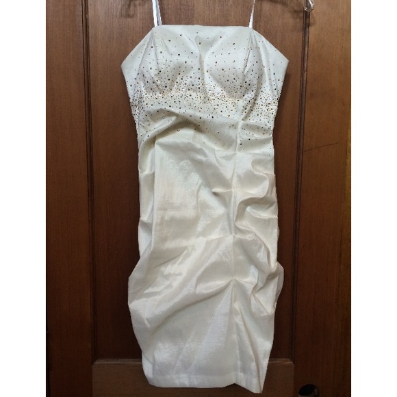 Pretty White Formal Dress