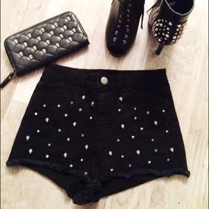 HIGH WAISTED CHEEKIES