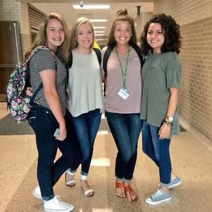 Meet your Posher, Caitlin