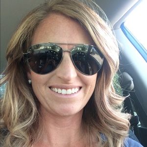 Meet your Posher, Janine